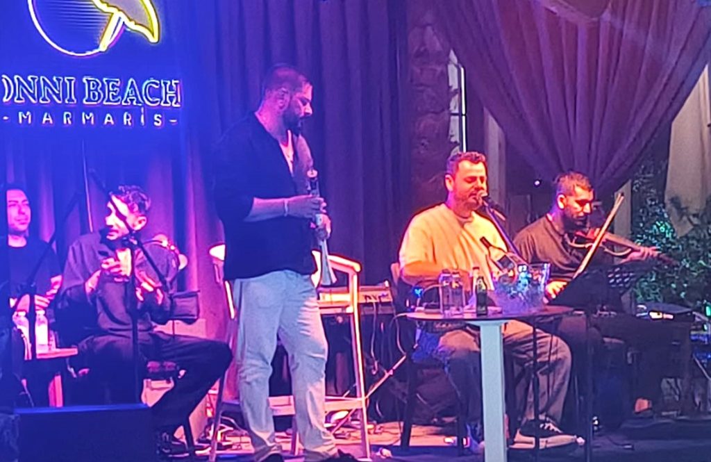 ONNI BEACH’TE ZURNANIN BÜYÜLÜ GECESİ