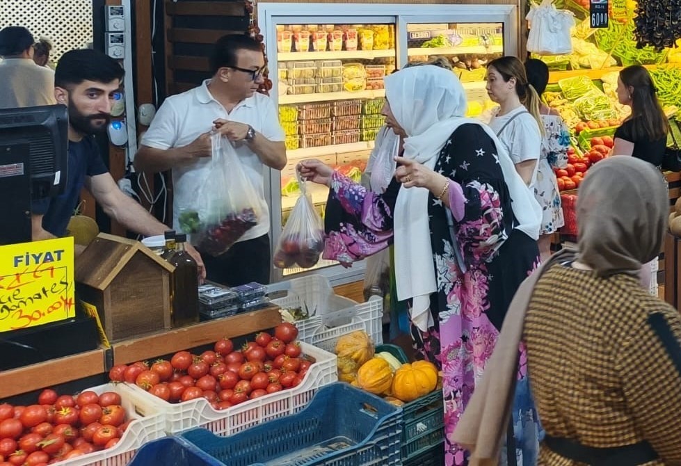 TURGUT REİS SEBZE MEYVE, ÜRETİM VE DONMUŞ GIDA İLE GÜCÜNE GÜÇ KATIYOR!