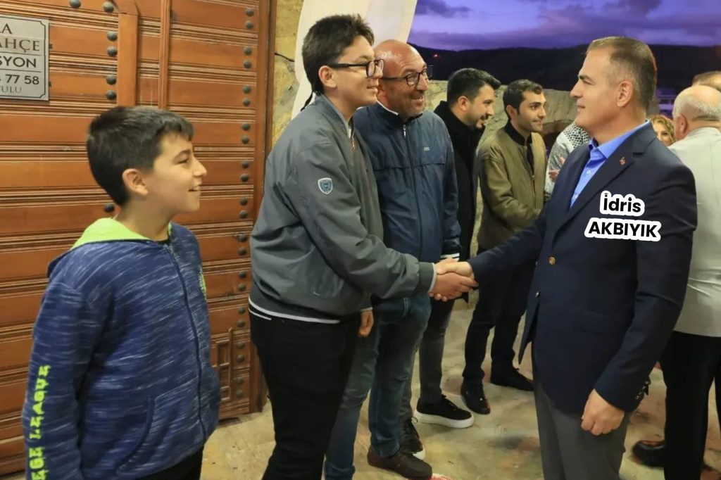 VALİ AKBIYIK, MALATYALILARLA BİR ARAYA GELDİ / GOVERNOR AKBIYIK MET WITH MALATYANS