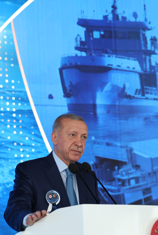 “Topraklarımızda huzur içinde yaşamak için güçlü ve etkin bir donanmaya sahip olmalıyız”