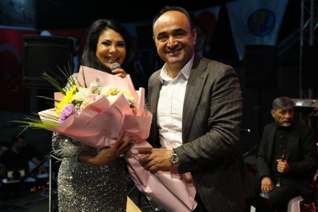 BAŞKAN AKDENİZLİ: DOMATESİMİZİ DÜNYA MARKASI YAPACAĞIZ