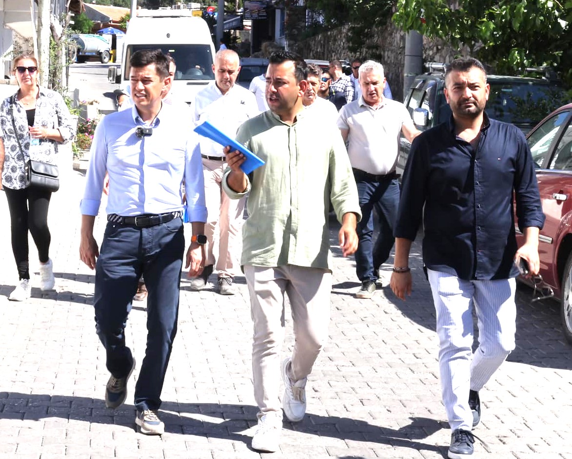 ÜNLÜ’DEN SÖGÜT ÇIKARMASI