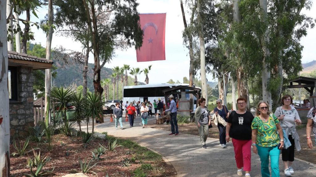 YILLAR SONRA MARMARİS’İ YENİDEN KEŞFETTİLER