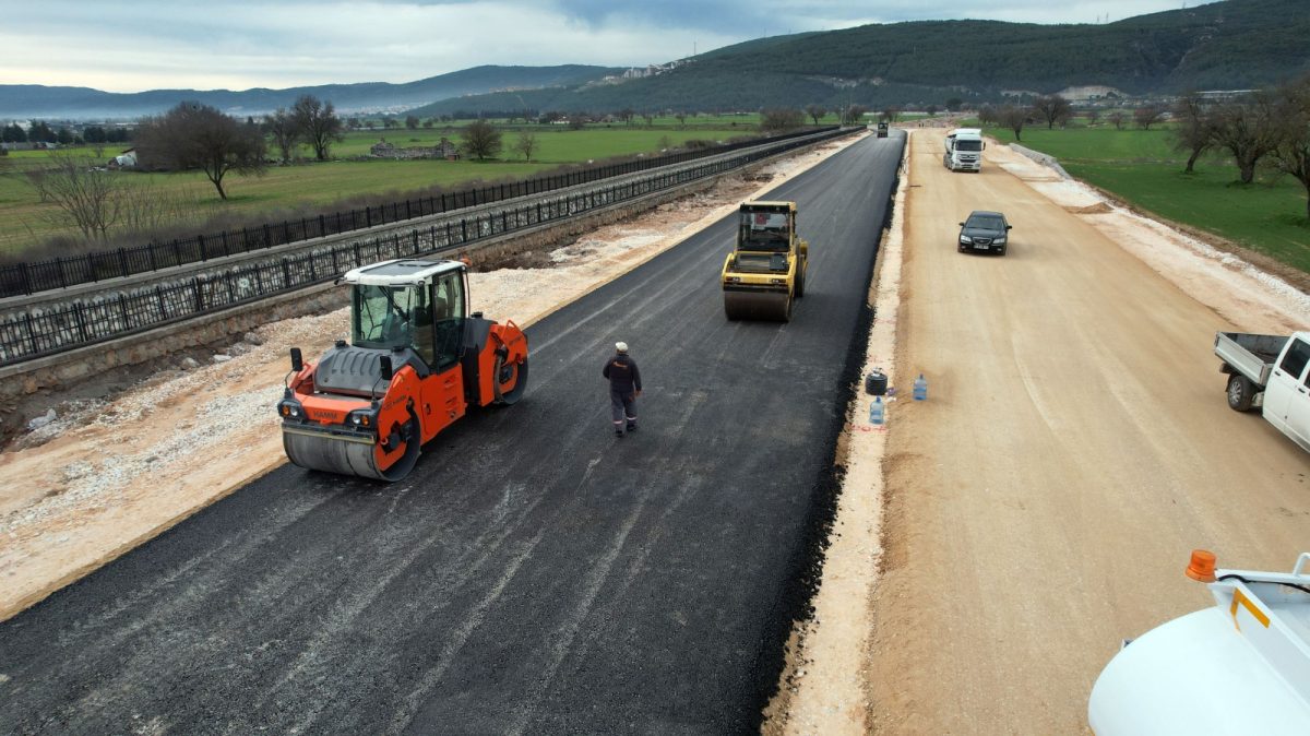 Menteşe Otogar Yolunda Asfaltlama Çalışmaları Başladı