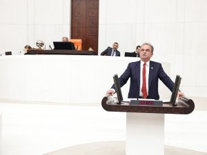 GİRGİN: DİRENEN 700 MATA İŞÇİSİ GERİ ALINSIN