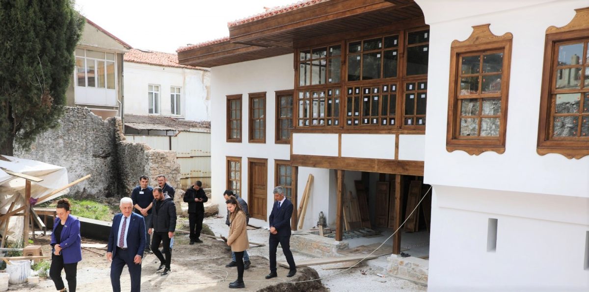 <strong>AĞA BAHÇESİ KONAĞI ÇALIŞMALARINDA SONA GELİNDİ</strong>