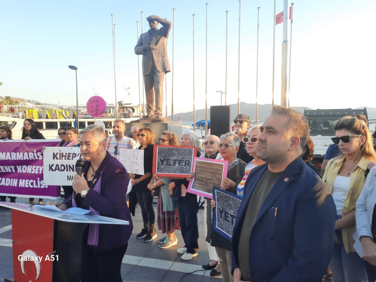 MARMARİS KENT KONSEYİ KADIN MECLİSİ BASIN AÇIKLAMASI YAPTI