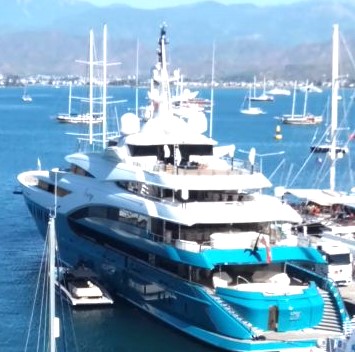 FETHİYE’YE UĞRAMADAN EDEMİYORLAR