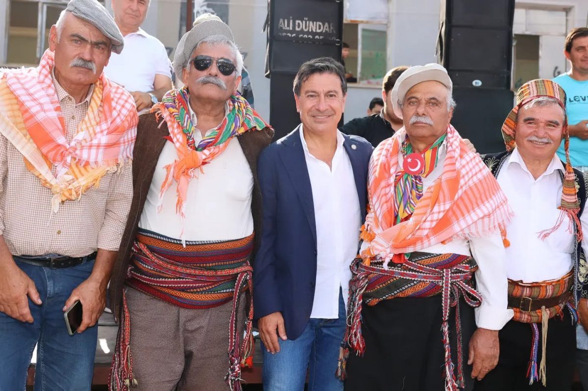 BAŞKAN ARAS SEYDİKEMER’DE KÜLTÜR ŞENLİĞİ’NE KATILDI