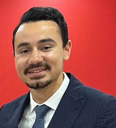 LIGHTROOM COFFEE UZUNYALI’YI AYDINLATTI