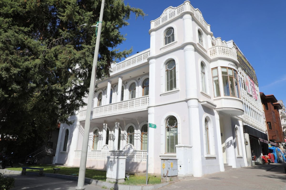 BÜYÜKŞEHİR TARİHİ BİNAYI KÜLTÜR VE SANATLA BULUŞTURACAK