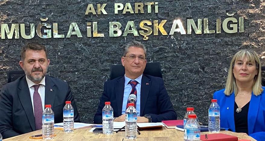 Ak Parti Muğla İl Teşkilatı görev dağılımı yaptı