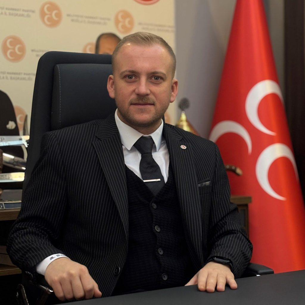 BURAK DEMİREL’DEN ‘RAMAZAN AYI’ MESAJI