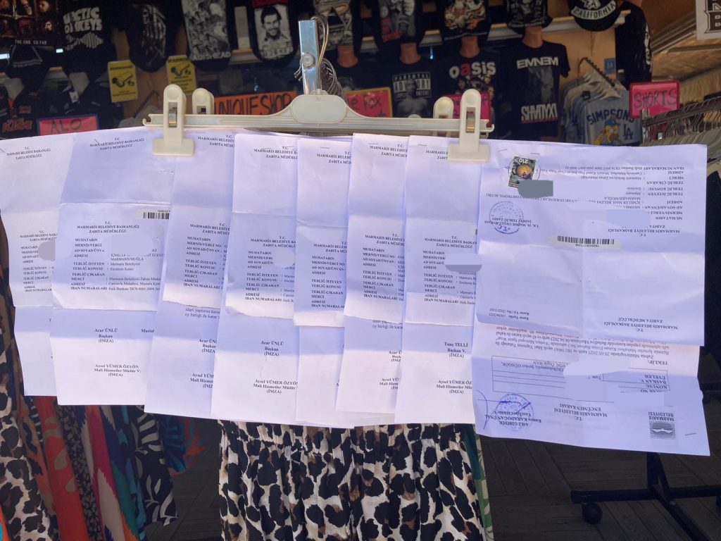 MARMARİS’TE ESNAFA CEZA KISKACI