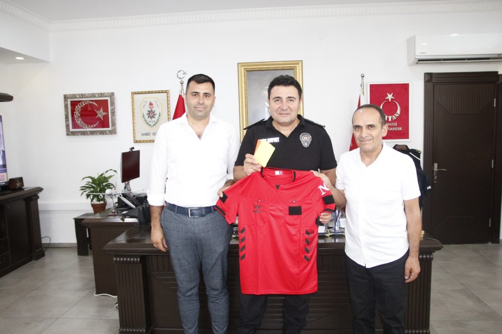 HAKEMLERDEN EMNİYET MÜDÜRÜ SEYHAN’A ‘HAYIRLI OLSUN’ ZİYARETİ