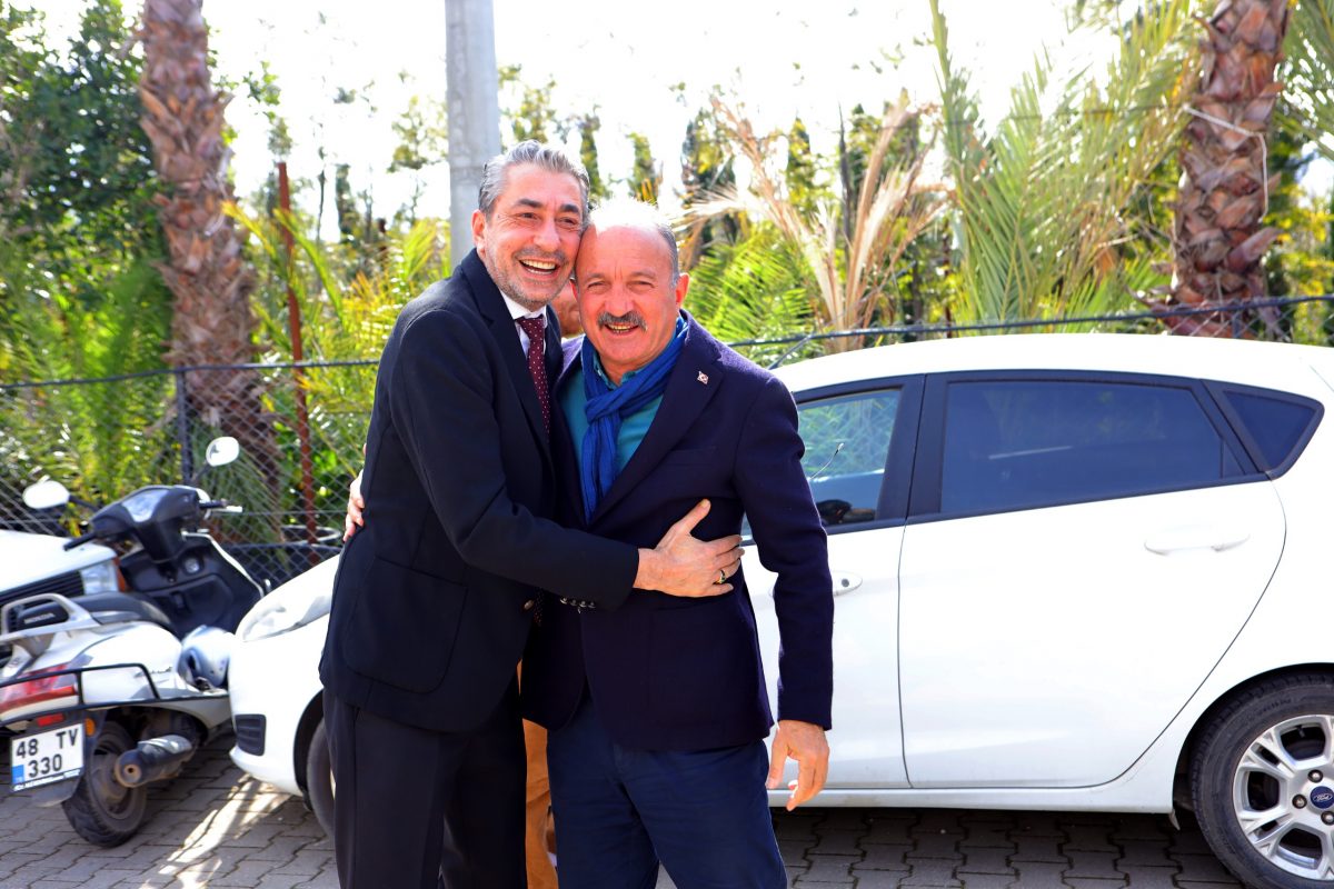 SANATÇI ERKAN PETEKKAYA: FETHİYE’DE 5 YILDA ÇOK KÖTÜ ŞEYLER OLMUŞ