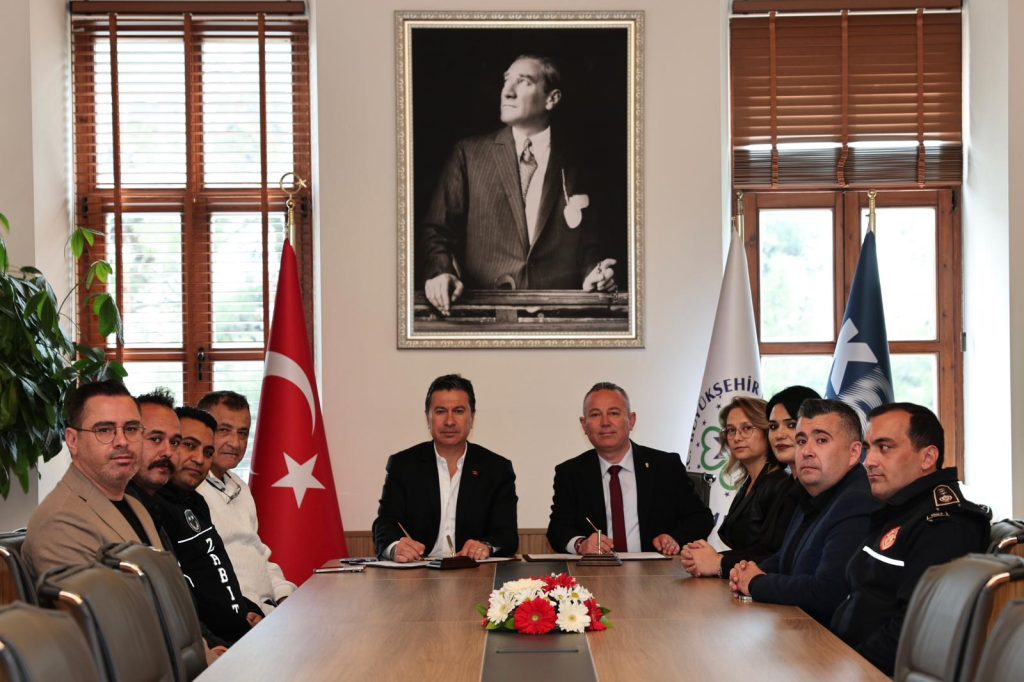 BÜYÜKŞEHİR İLE TÜM YEREL-SEN ARASINDA SOSYAL DENGE SÖZLEŞMESİ İMZALANDI