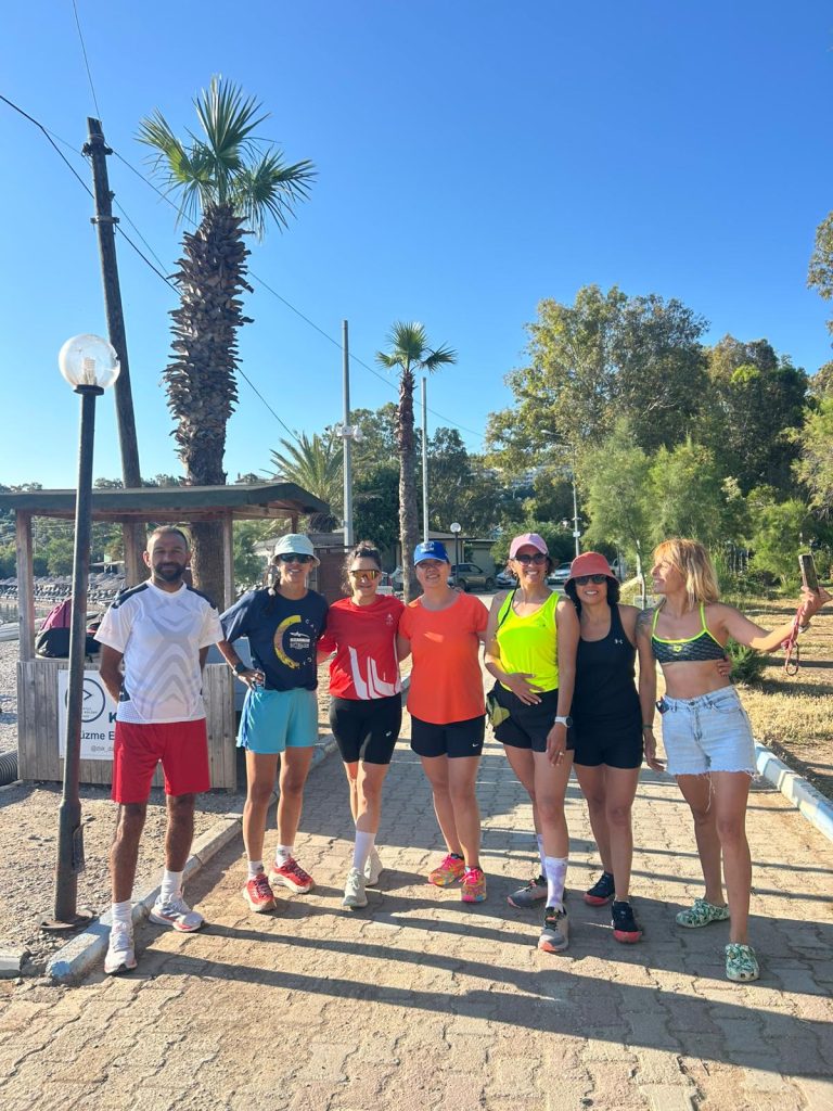 İSTANBULLU SPORCULAR DATÇA’DA DOĞA VE SPORLA BULUŞTU