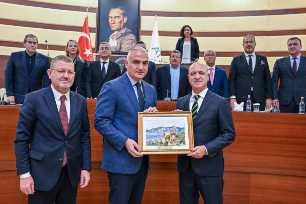 MAVİ BAYRAĞIMIZI KAYBEDERSEK TURİZMİ KAYBEDERİZ!