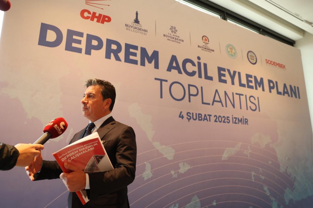 Ege’de Sismik Aktiviteye Karşı Kriz Masası: 5 Büyükşehir Başkanı İzmir’de Toplanıyor