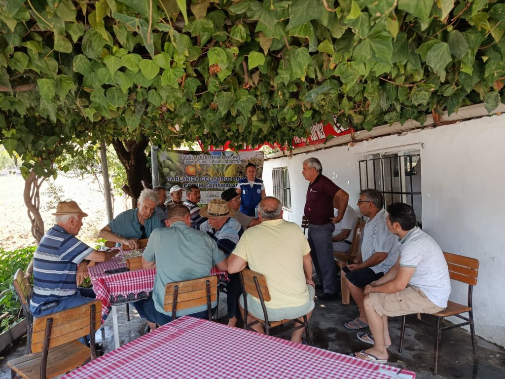 ‘Tarlanıza Geliyoruz’ projesiyle Milaslı üreticiye destek